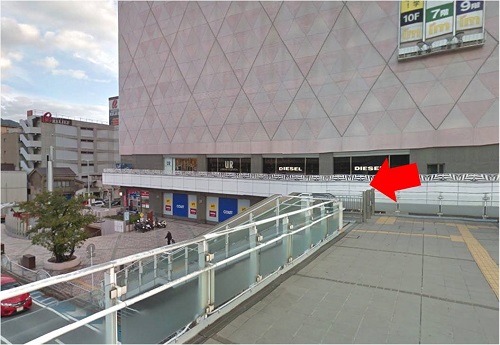 メンズ脱毛 小倉店道案内 小倉駅から「歩道橋を降りる」